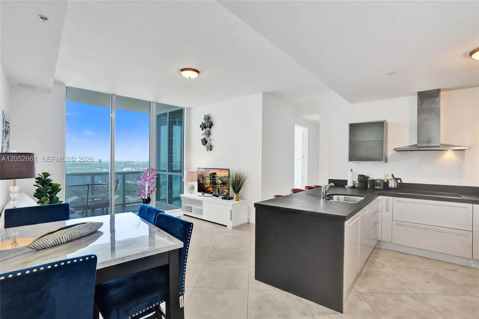 18201 Collins Ave # 4705, Sunny Isles Beach FL 33160 photo 2