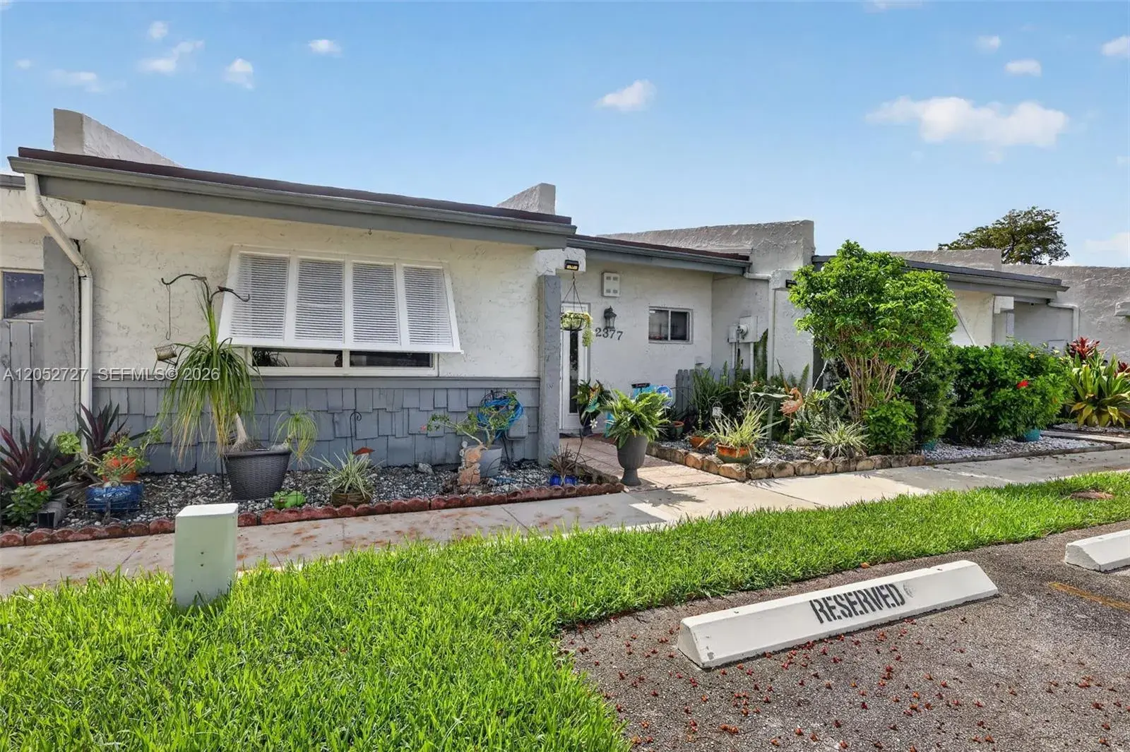 2377 N 37th Ave, Hollywood FL 33021