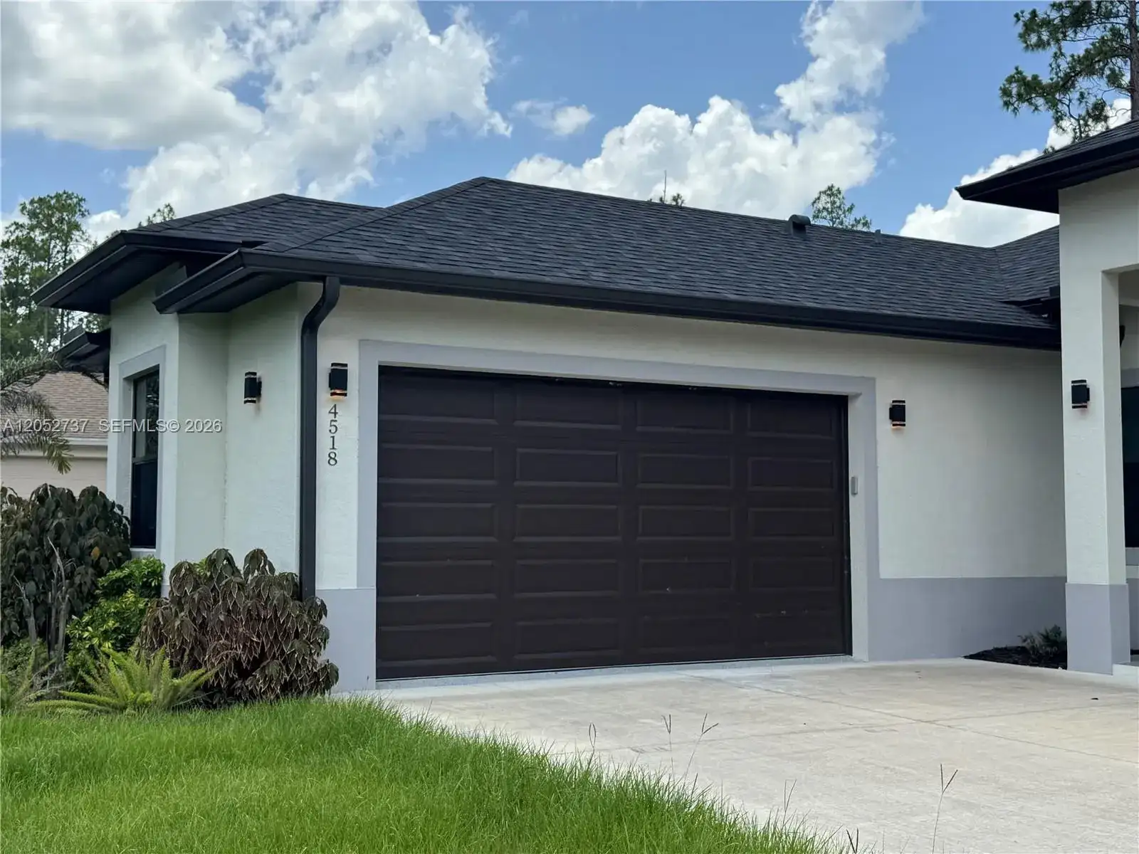 4518 6th ave se, Naples FL 34117 photo 2