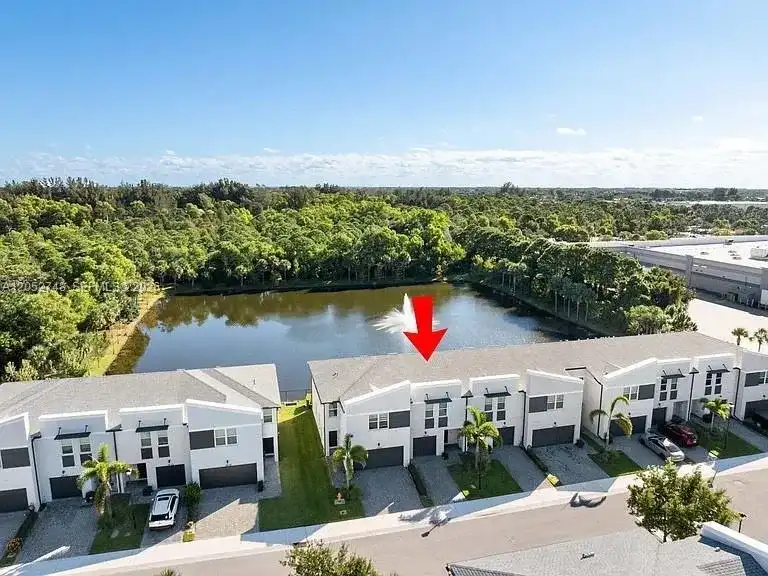 3939 SE Mentmore Ln # 3939, Stuart FL 34997