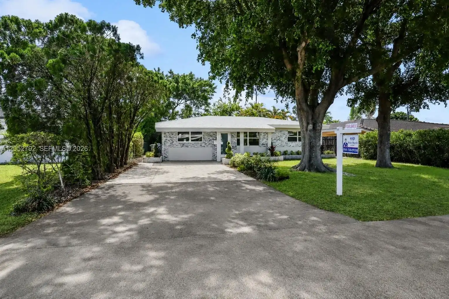 4730 NE 2nd Ave, Oakland Park FL 33334