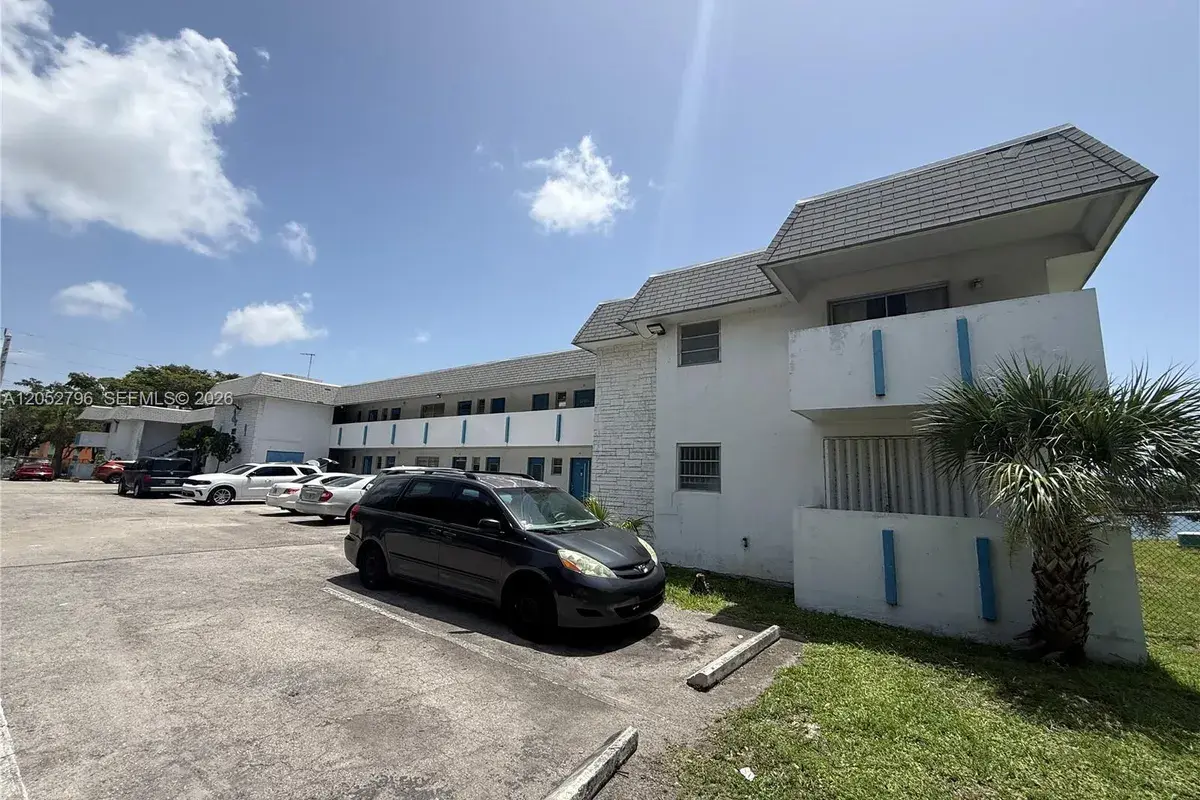 19051 NE 2nd Ave # 1517, Miami FL 33179