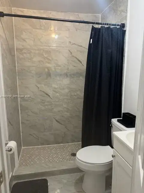 2354 NW 93rd Ter, Miami FL 33147 photo 4