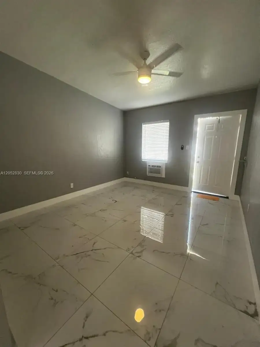 2080 NW 31st St # 1, Miami FL 33142 photo 4