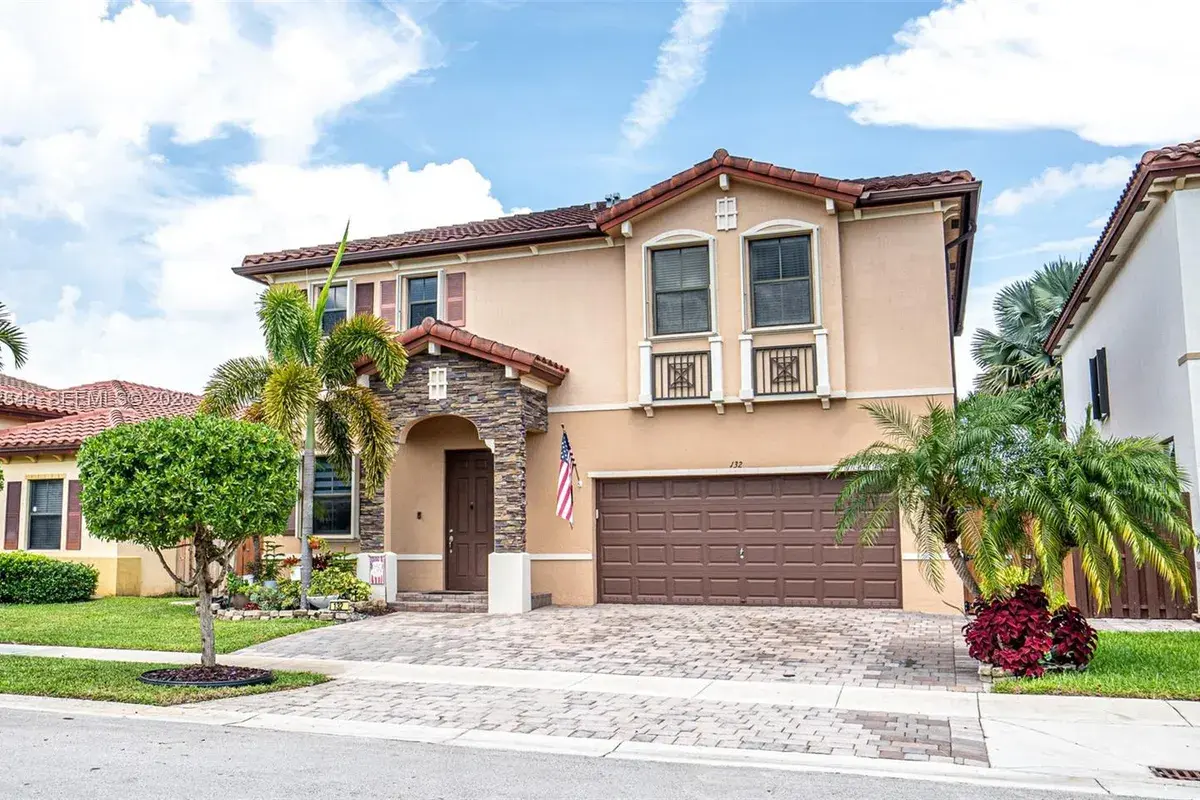 132 NE 26th Ave, Homestead FL 33033