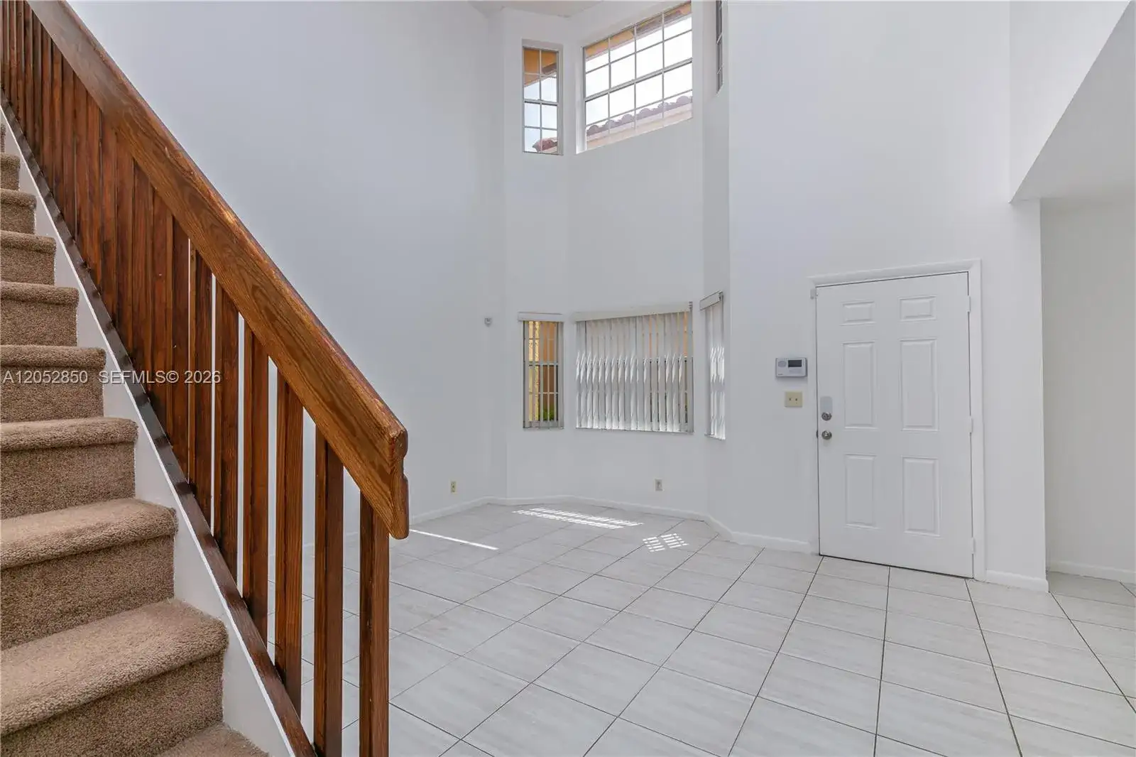 2592 W Saratoga Dr, Cooper City FL 33026 photo 2
