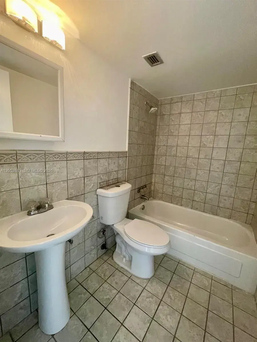 13155 Ixora Ct # 201, North Miami FL 33181