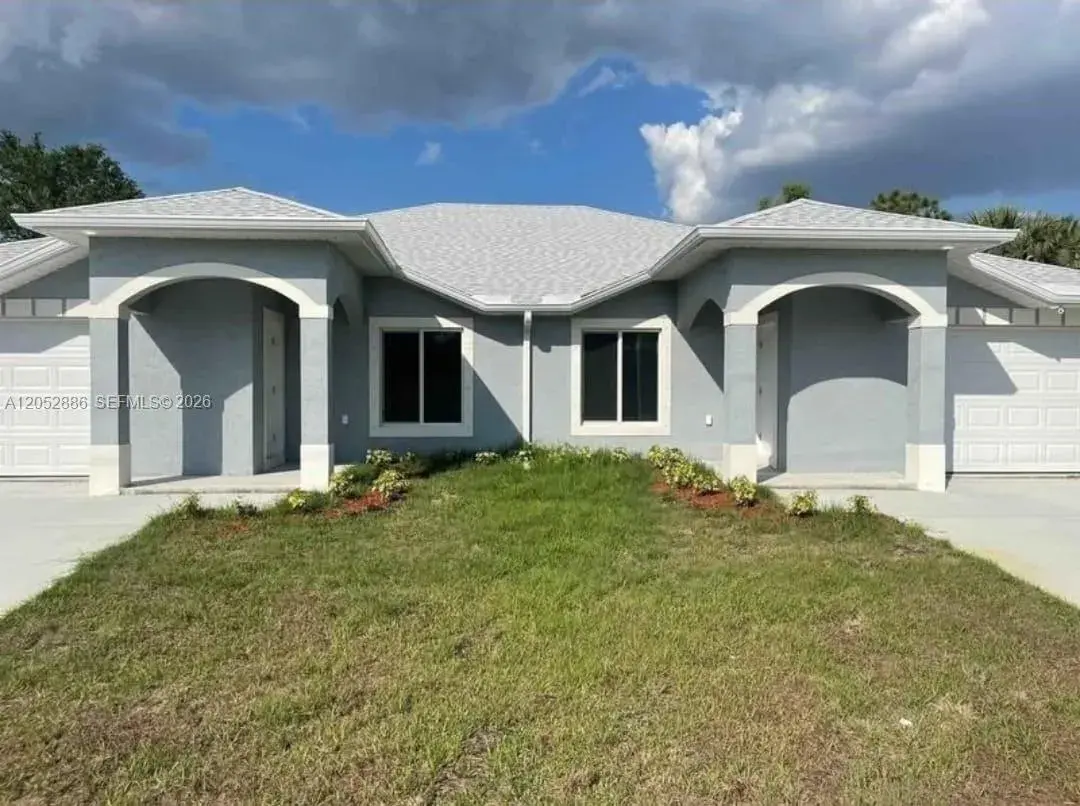 2225/2227 Snead Drive, Lehigh Acres FL 33973