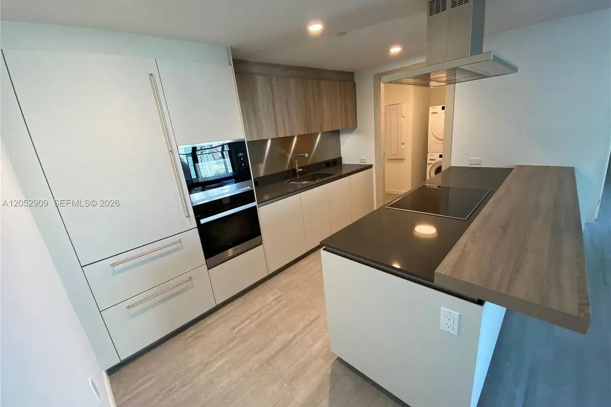 1000 BRICKELL PLAZA # 3309, Miami FL 33131
