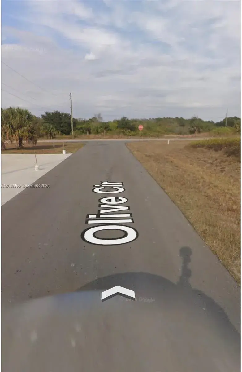 8026 Olive Circle, La Belle FL 33935