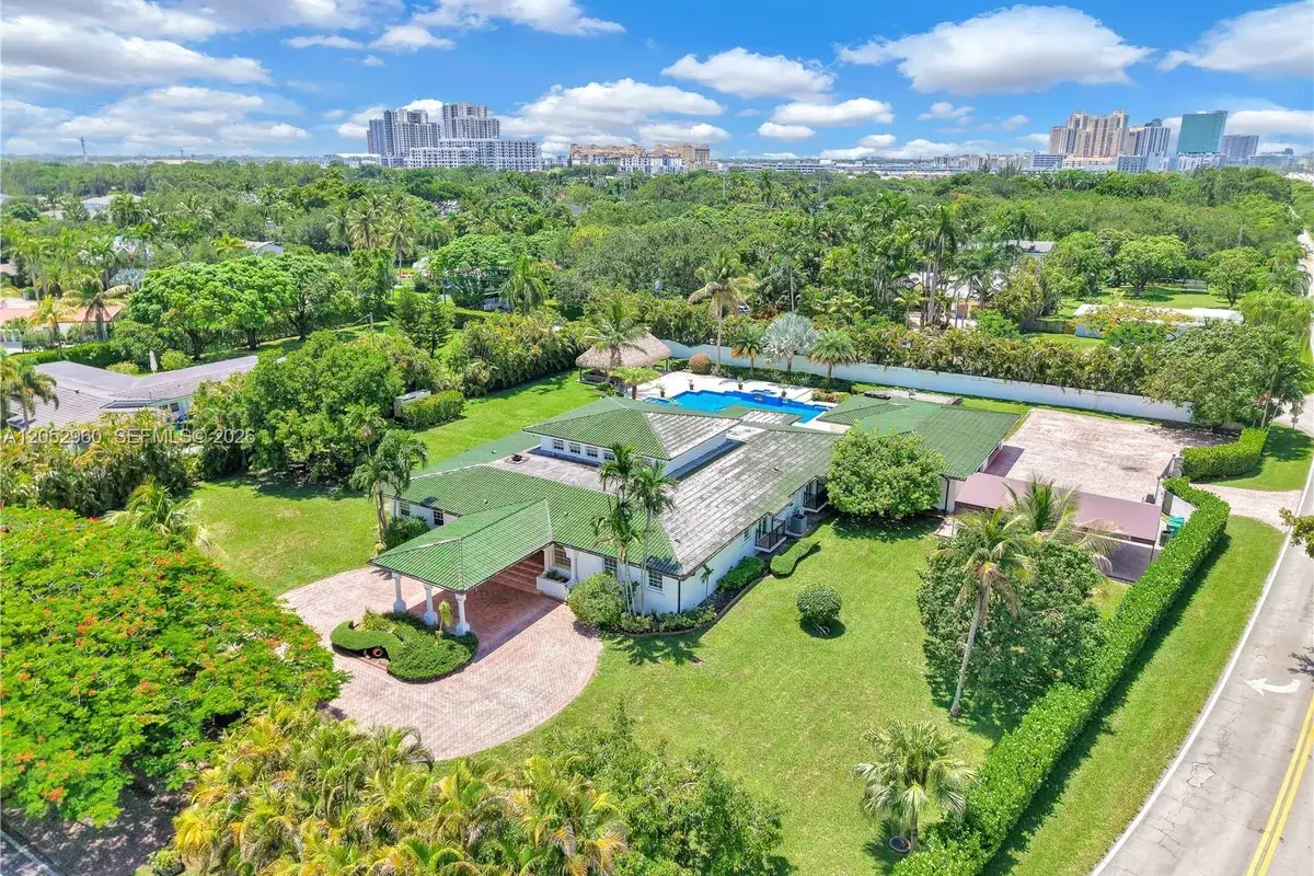 7550 SW 74th St, Miami FL 33143