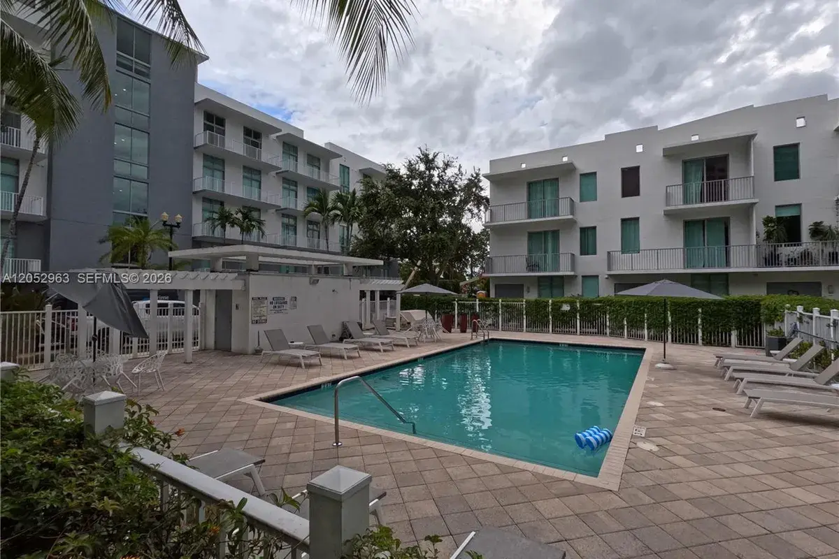 2100 Van Buren St # 222, Hollywood FL 33020