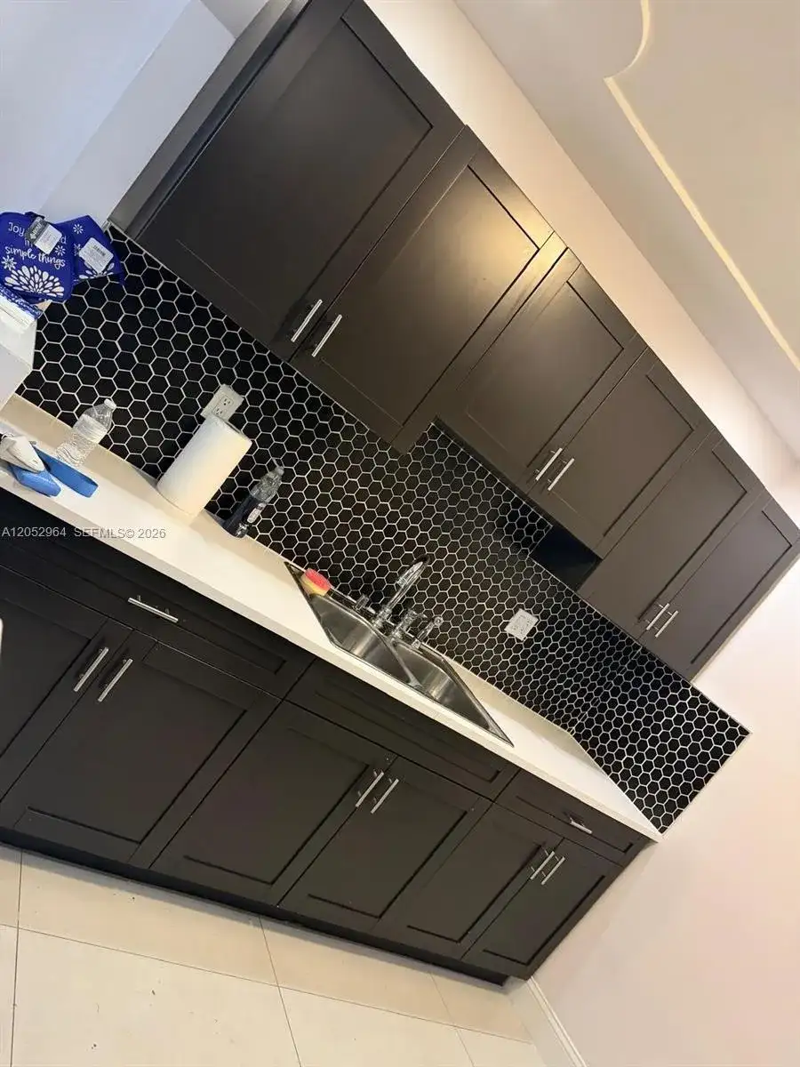 7758 Indigo St, Miramar FL 33023 photo 3