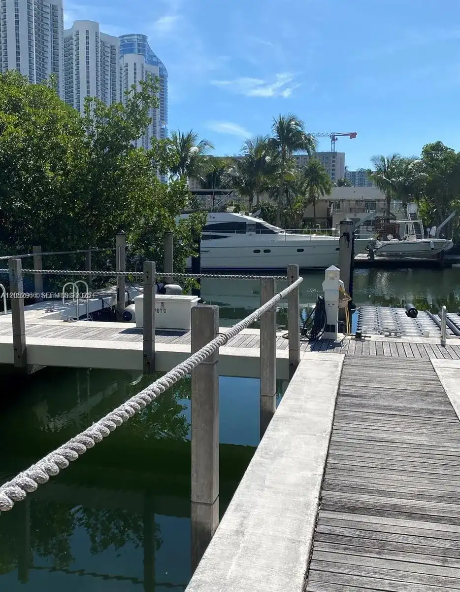 16400 Collins Ave # 0, Sunny Isles Beach FL 33160 photo 2