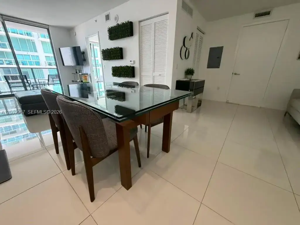 31 SE 6th St # 2604, Miami FL 33131 photo 3