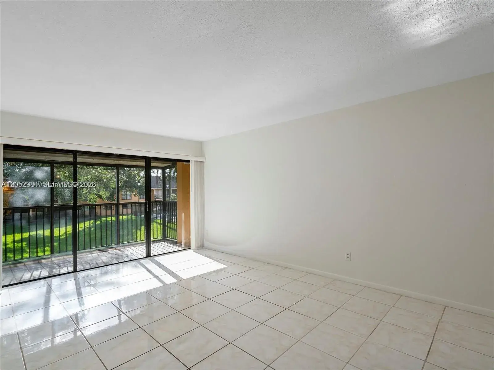 5801 Washington St # 10, Hollywood FL 33023