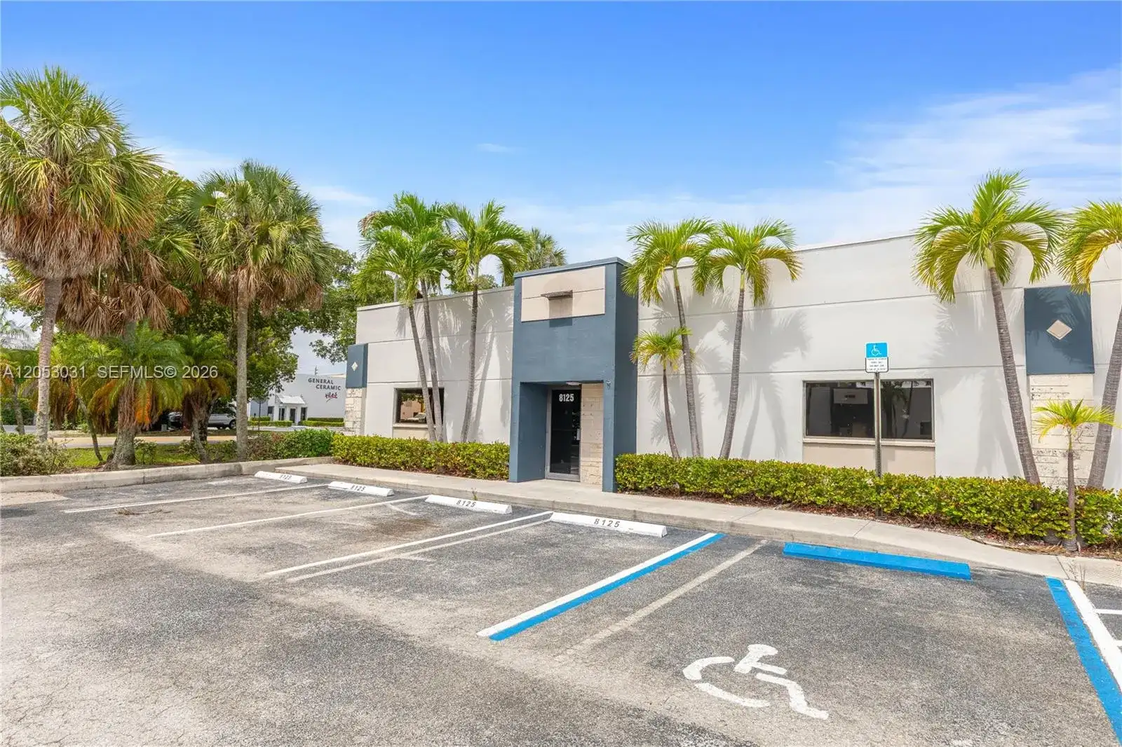 8125 NW 33rd St, Doral FL 33122 photo 2