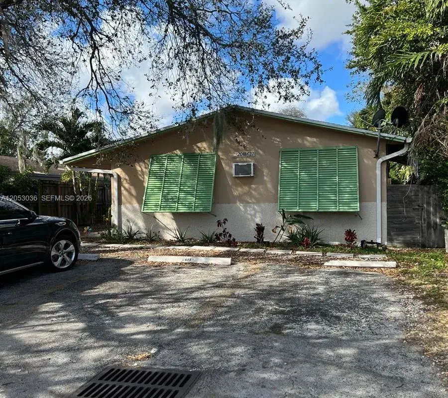 620 SW 7th Ave, Hallandale Beach FL 33009