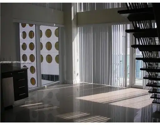 41 SE 5th St # 402, Miami FL 33131 photo 4