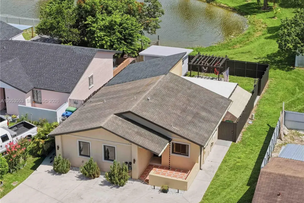 5094 NW 195th Ln, Miami Gardens FL 33055