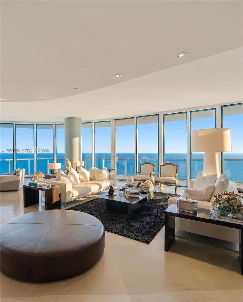 100 S Pointe Dr # 2905, Miami Beach FL 33139