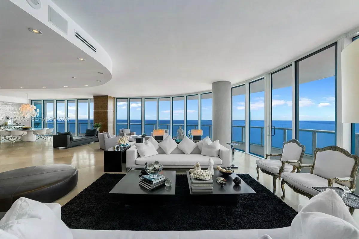 100 S Pointe Dr # 2905, Miami Beach FL 33139