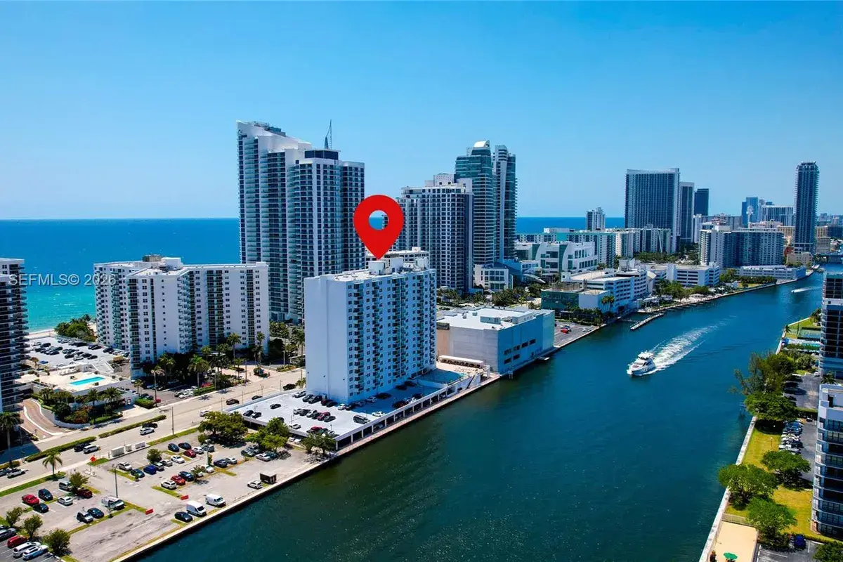 3000 S Ocean Dr # 1516, Hollywood FL 33019