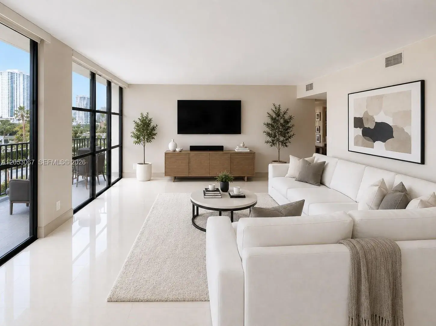 1000 Parkview Dr # 710, Hallandale Beach FL 33009