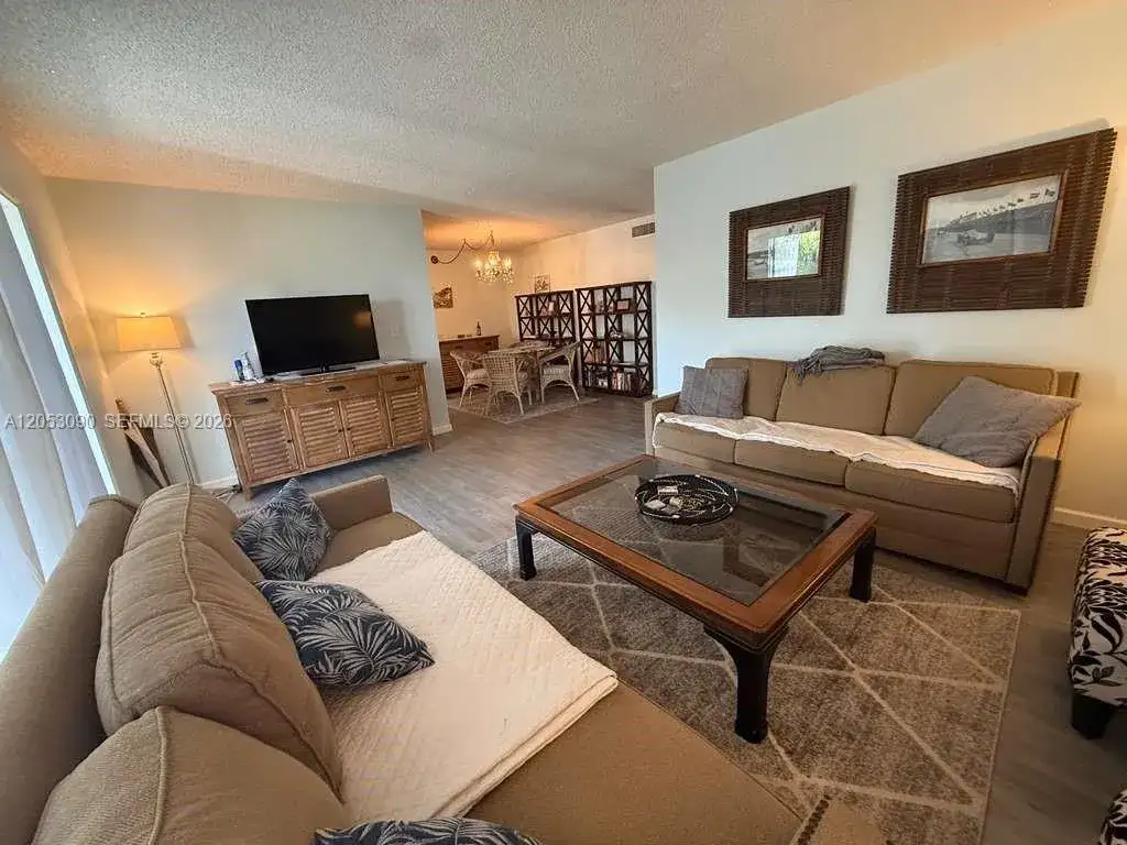 710 N K St # 202, Lake Worth FL 33460 photo 2
