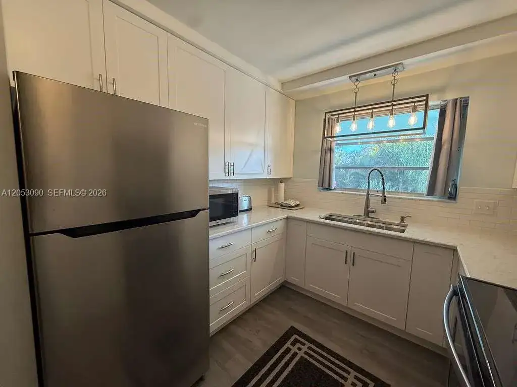 710 N K St # 202, Lake Worth FL 33460 photo 4