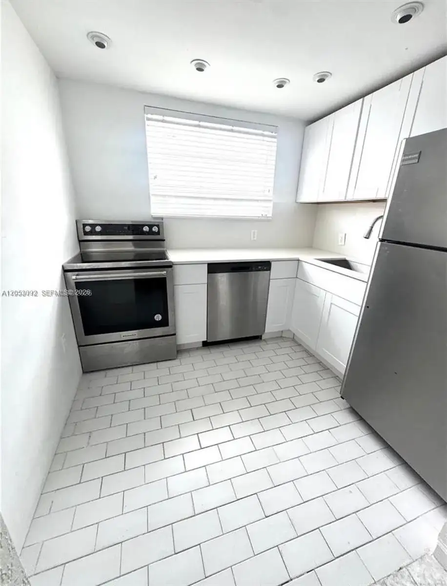 1211 Pennsylvania Ave # E2, Miami Beach FL 33139 photo 2