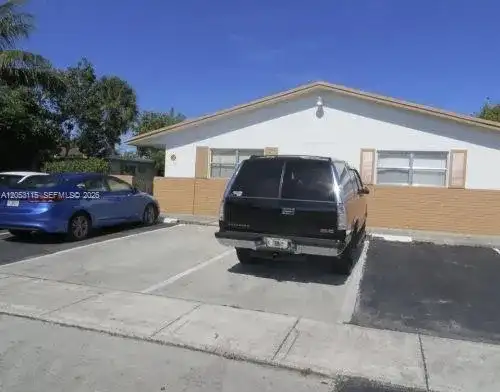 5311 NW 16th St, Lauderhill FL 33313