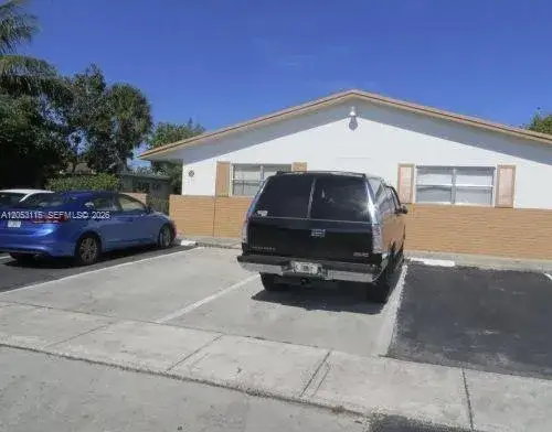 5311 NW 16th St, Lauderhill FL 33313