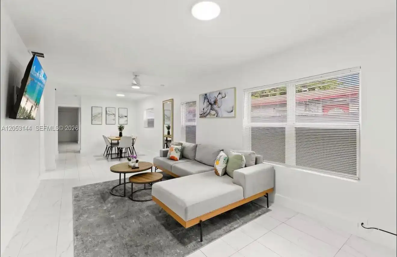 912 NW 2nd St # 912, Fort Lauderdale FL 33311 photo 4