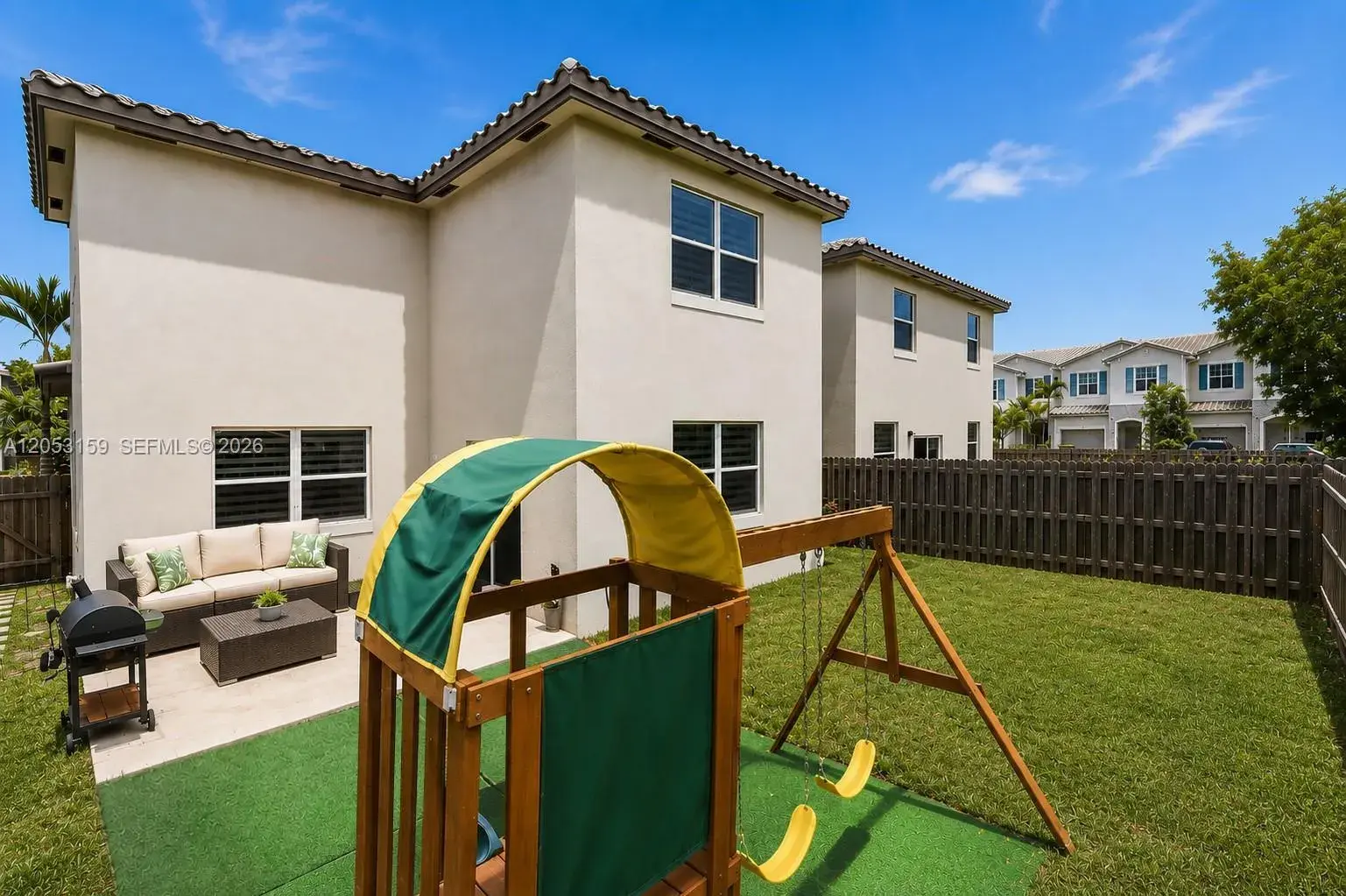 1367 SE 26th Ter, Homestead FL 33035