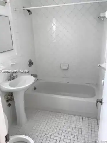 1235 Euclid Ave # 8, Miami Beach FL 33139 photo 4