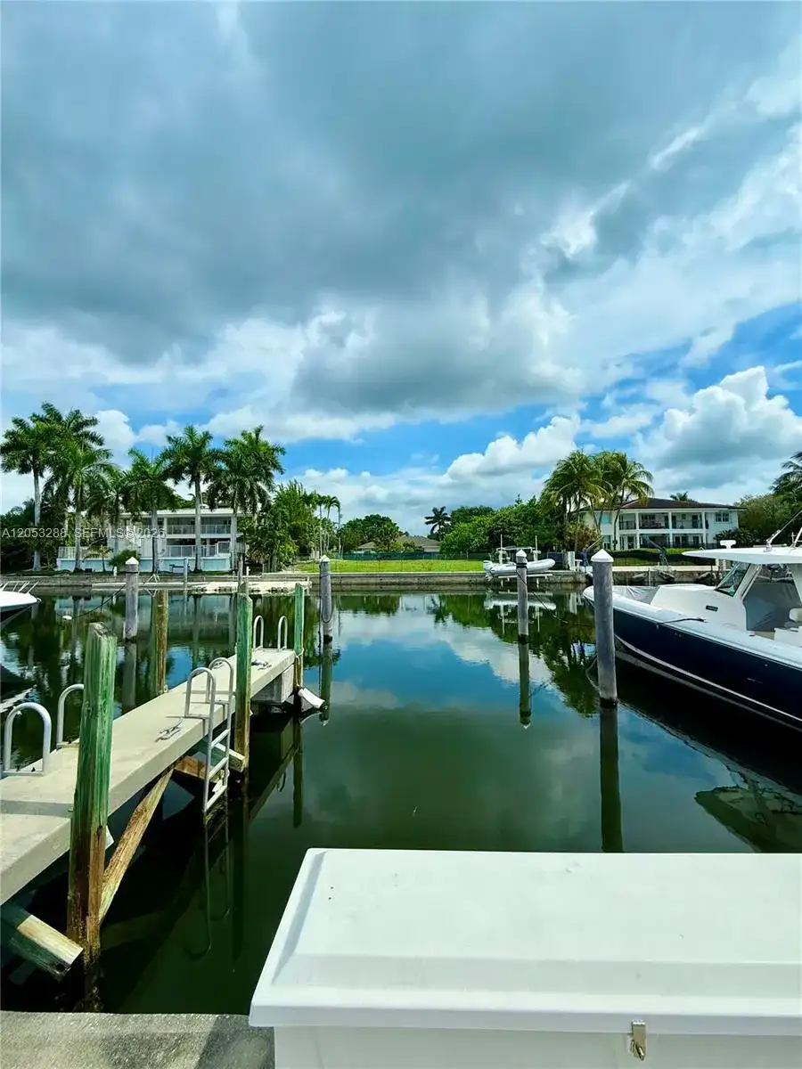 13660 SW 60th Ave, Coral Gables FL 33158 photo 4