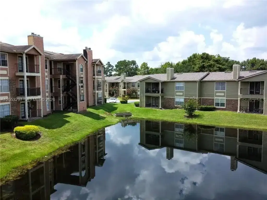 2550 N Alafaya # 5204, Orlando FL 32826