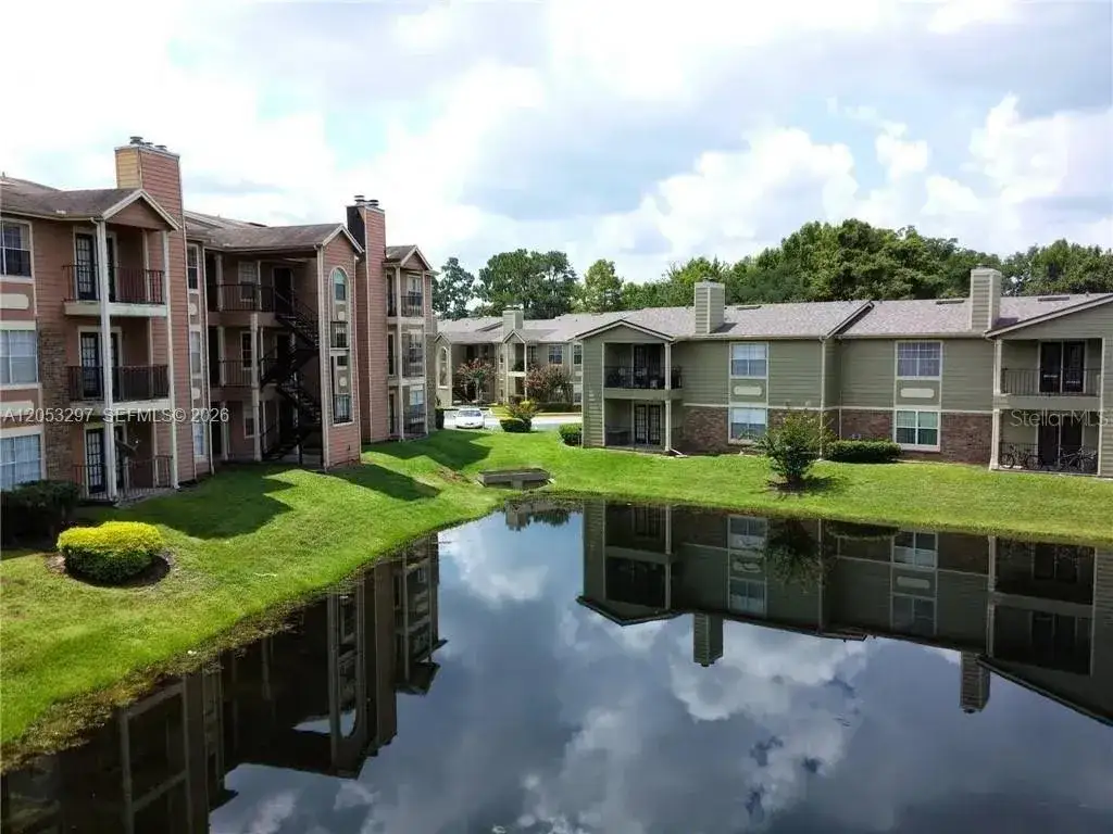 2550 N Alafaya # 5204, Orlando FL 32826