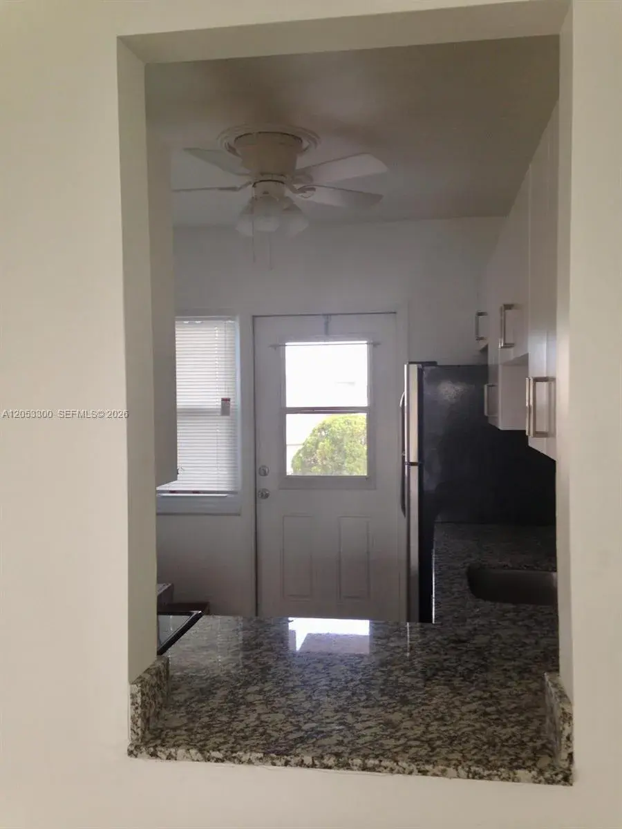 2200 Park Ln # 308, Hollywood FL 33021