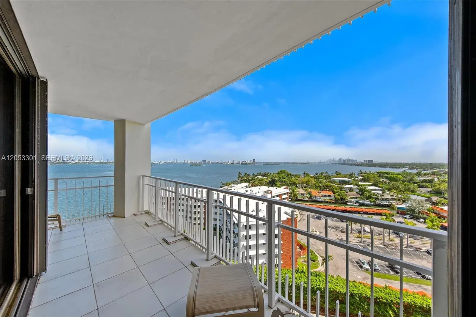 4000 Towerside Ter # 1210, Miami FL 33138