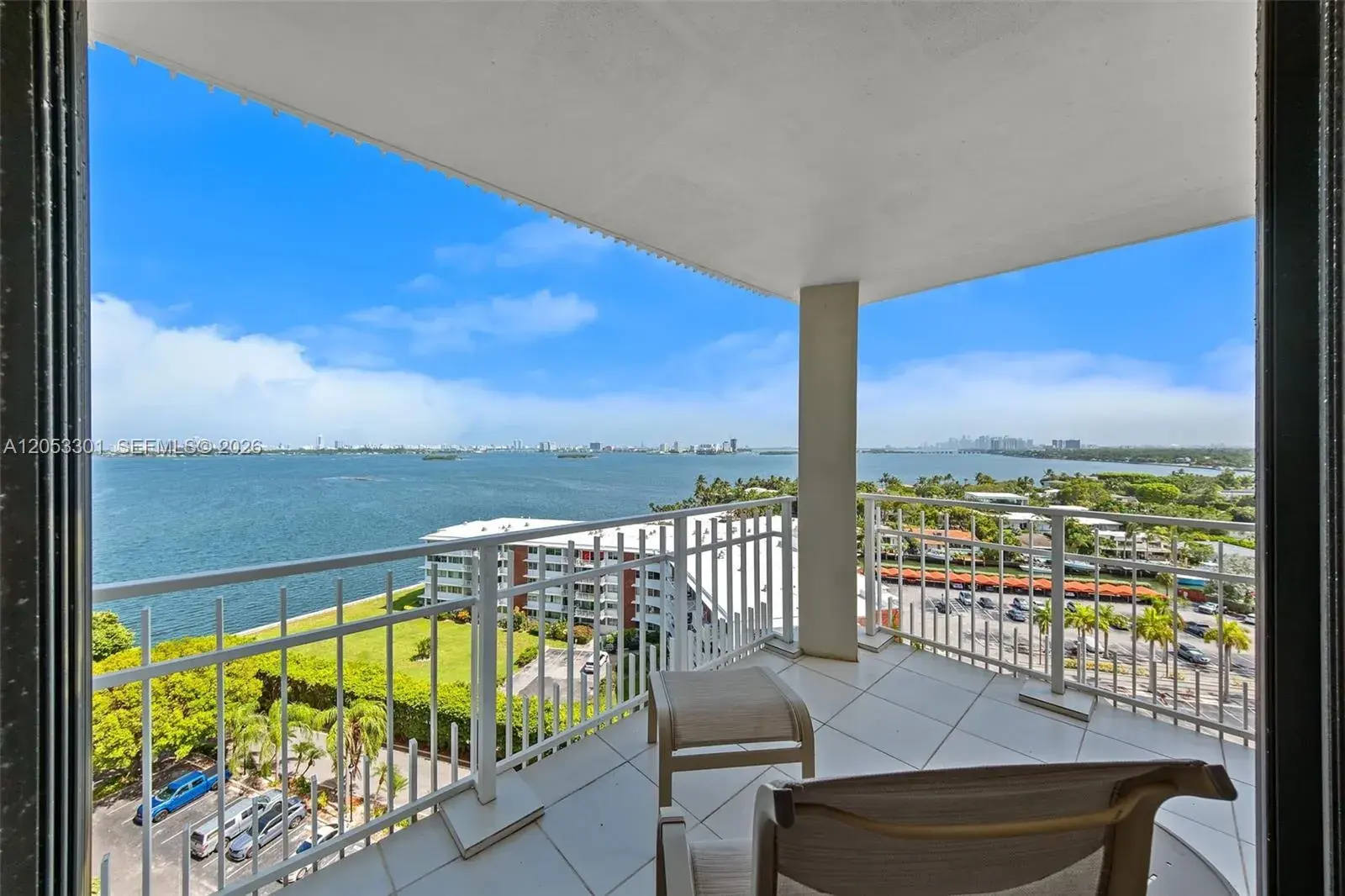 4000 Towerside Ter # 1210, Miami FL 33138