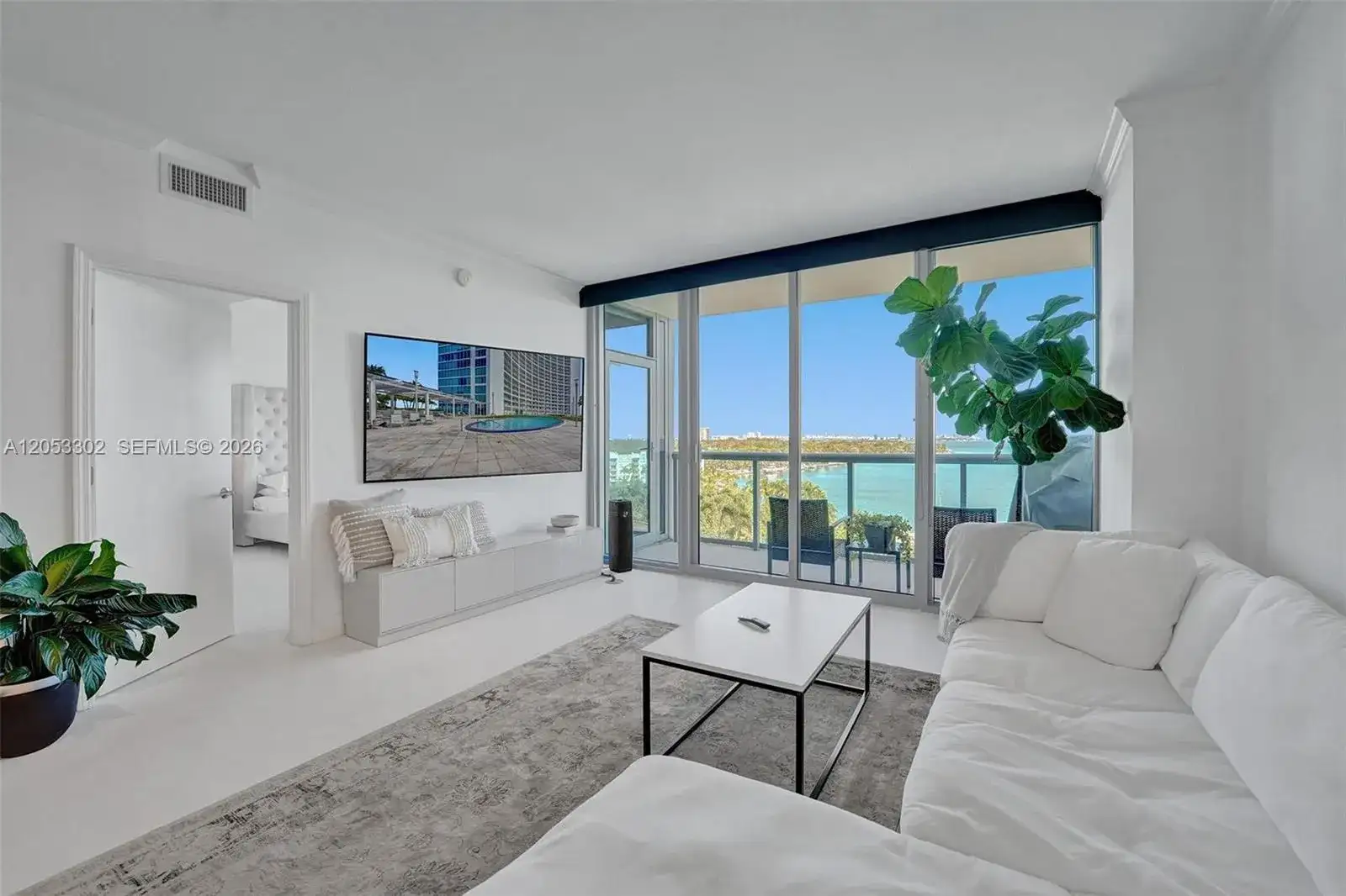 601 NE 36th St # 811, Miami FL 33137 photo 3