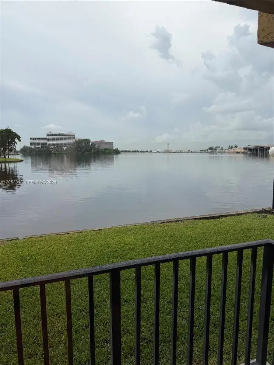 4705 NW 7th St # 7, Miami FL 33126 photo 4