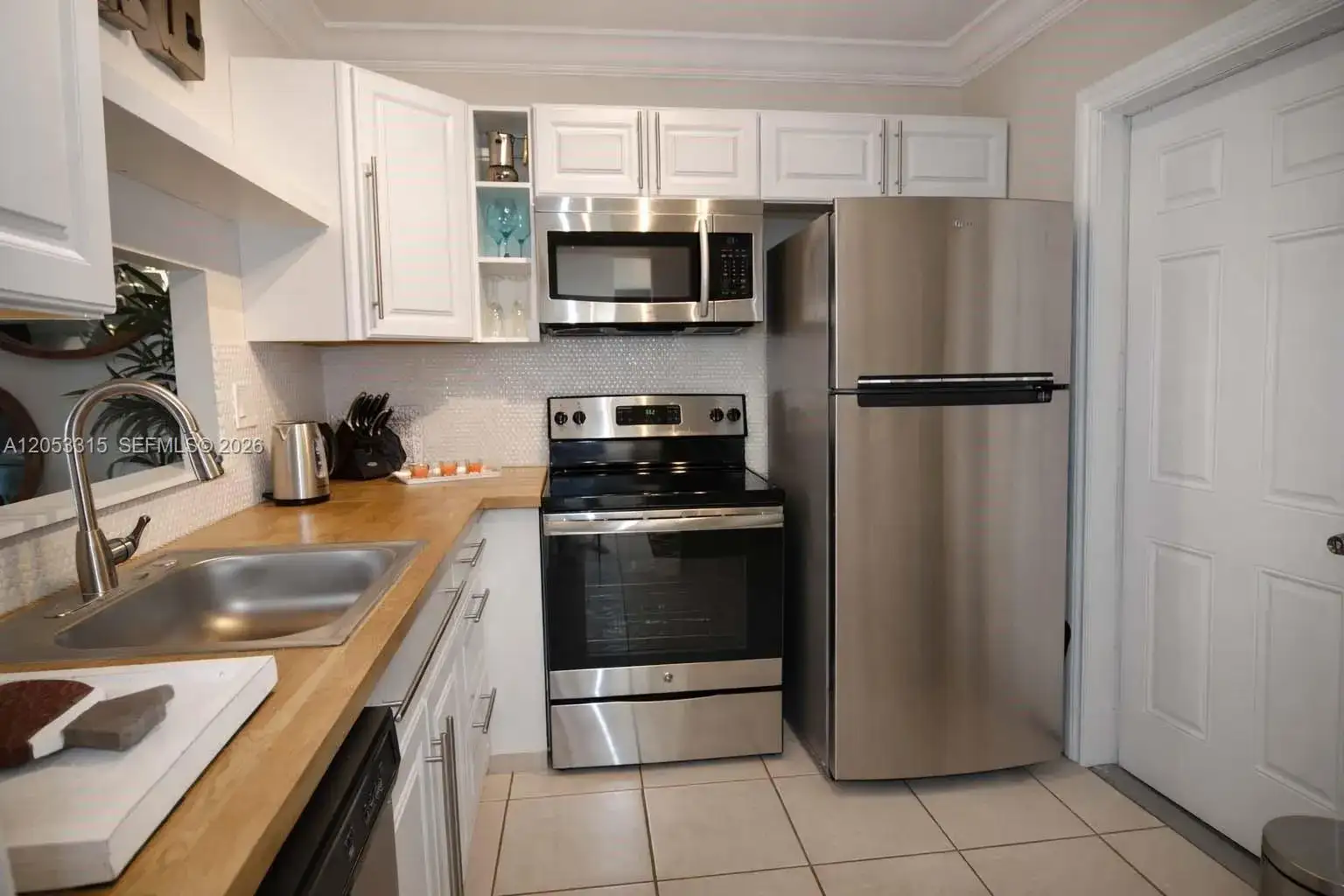 3530 NW 52nd Ave # 509, Lauderdale Lakes FL 33319 photo 4