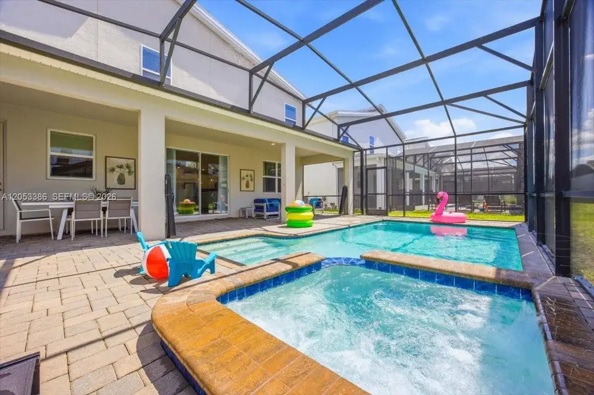 4576 Target BLVD, Kissimmee FL 34746 photo 4