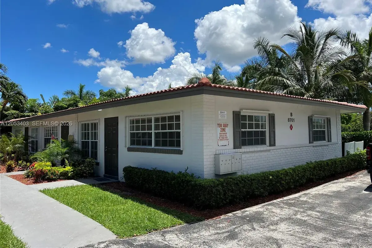 8701 NW 38th Dr # 1, Coral Springs FL 33065