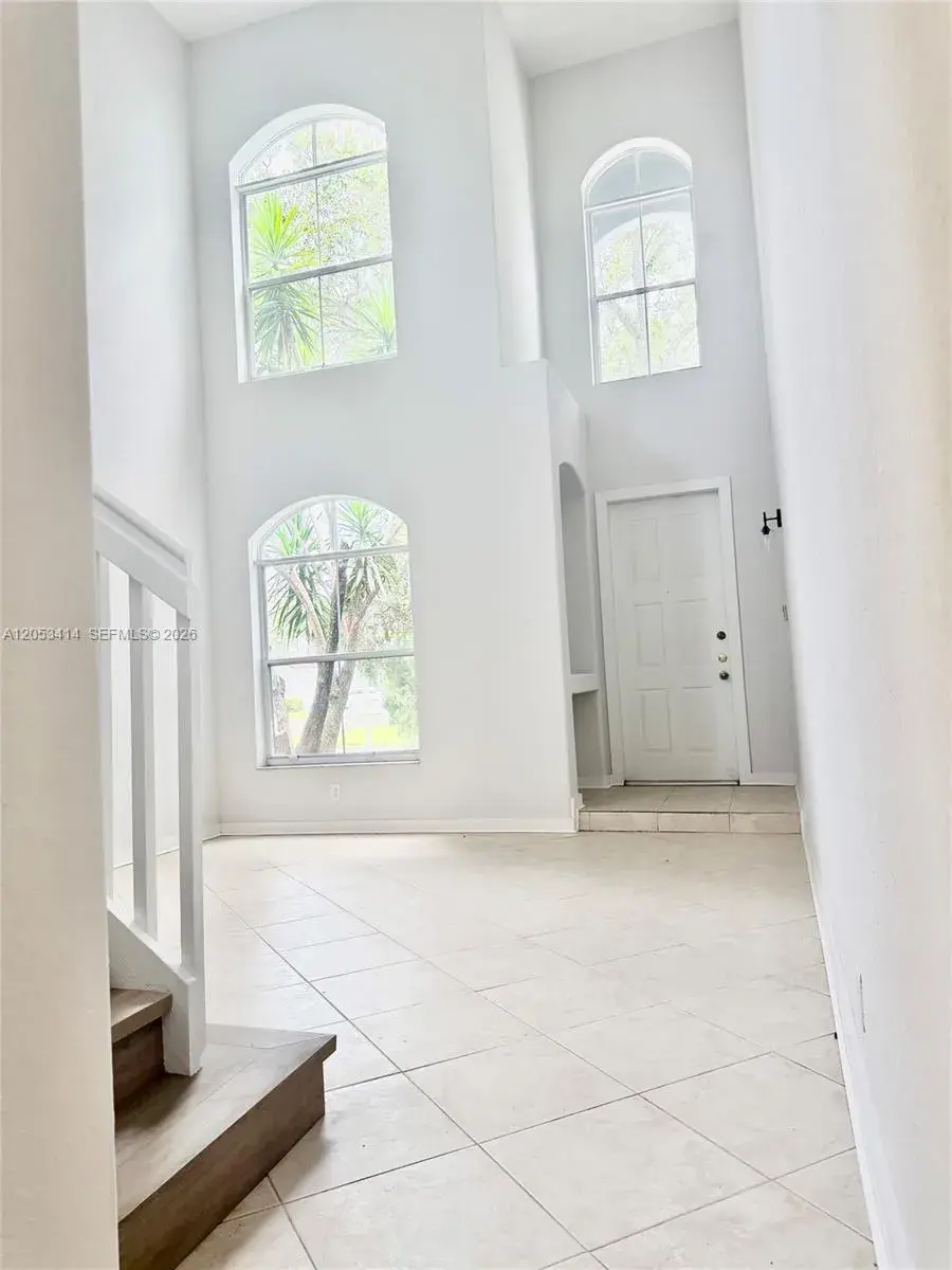 4946 SW 38th Way # 0, Hollywood FL 33312