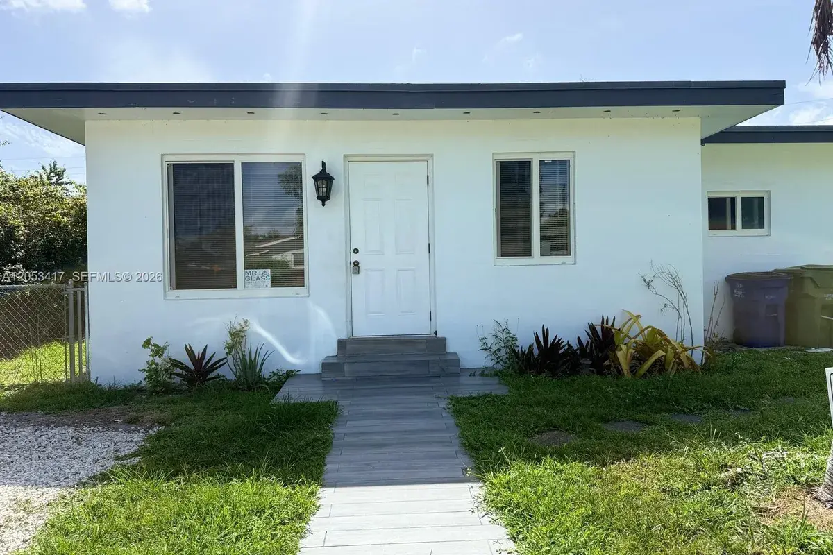 520 SW 5th St # 2, Hallandale Beach FL 33009