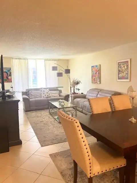 361 S Hollybrook Dr # 104, Pembroke Pines FL 33025 photo 2
